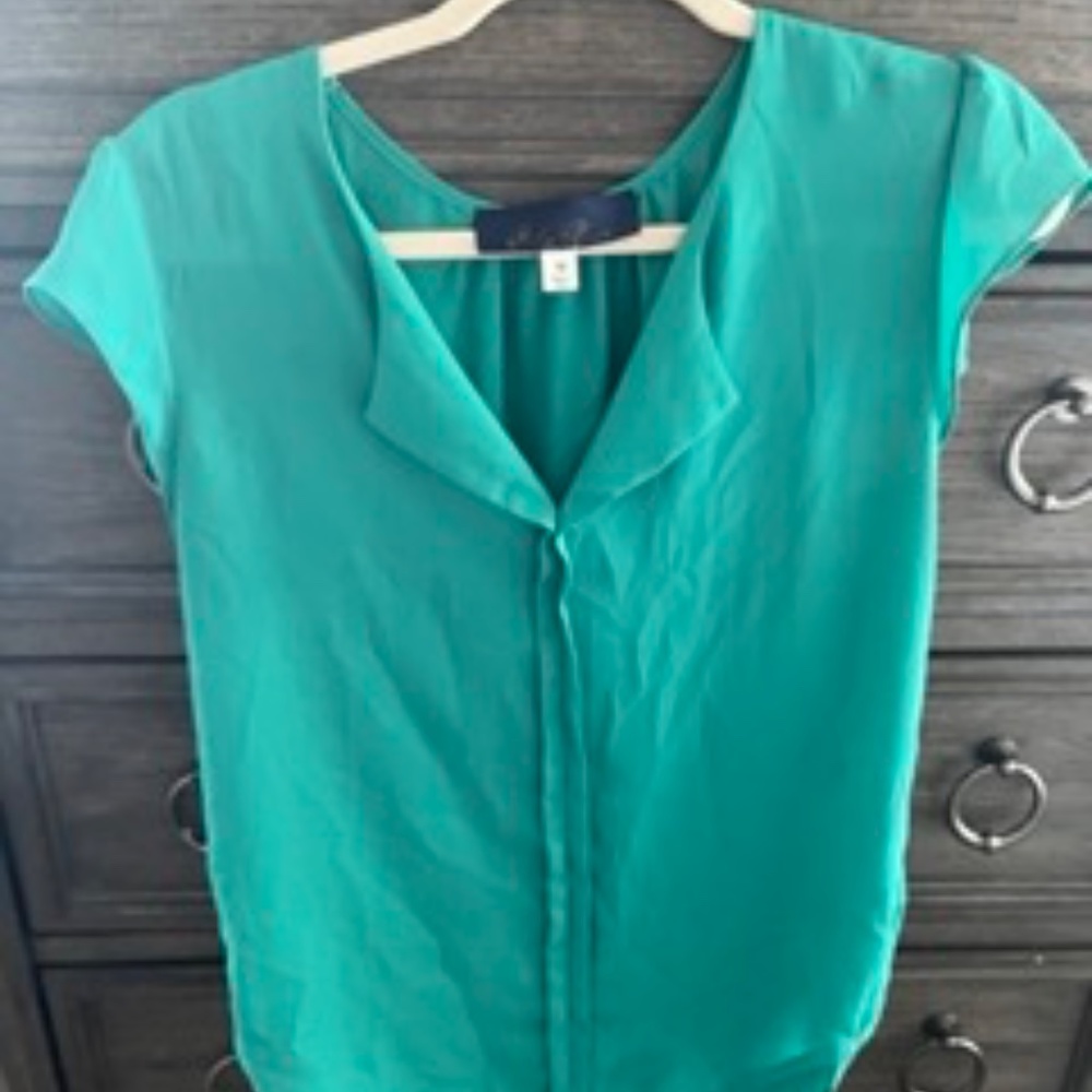 Short-sleeve Blouse
